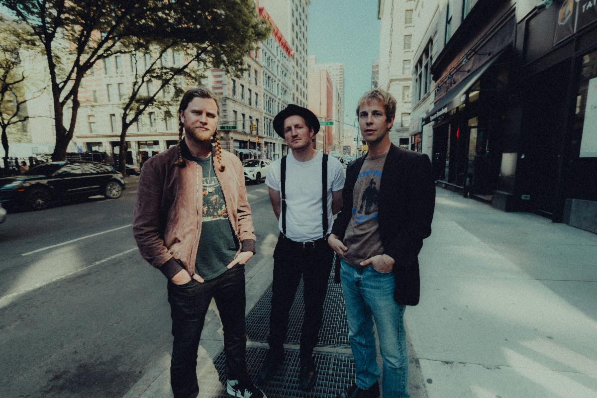 Tom Odell Shares “Old Lovers” Featuring The Lumineers