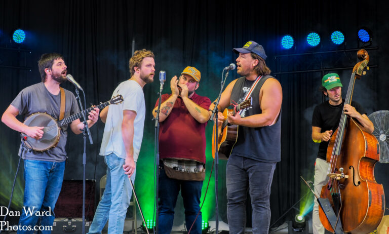 Horseshoes & Hand Grenades Headline a Full Day of Bluegrass at Shady Grove Festival