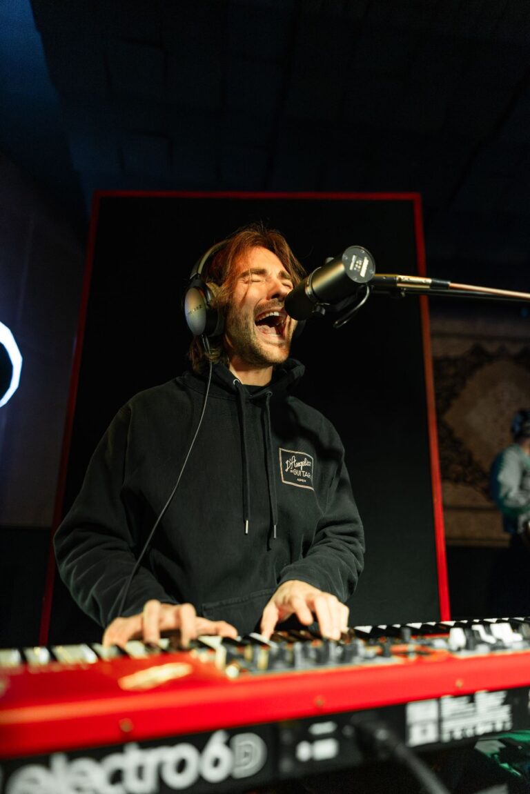 Denver Artist San Leandro Releases New Single “Receive” on Color Red Music