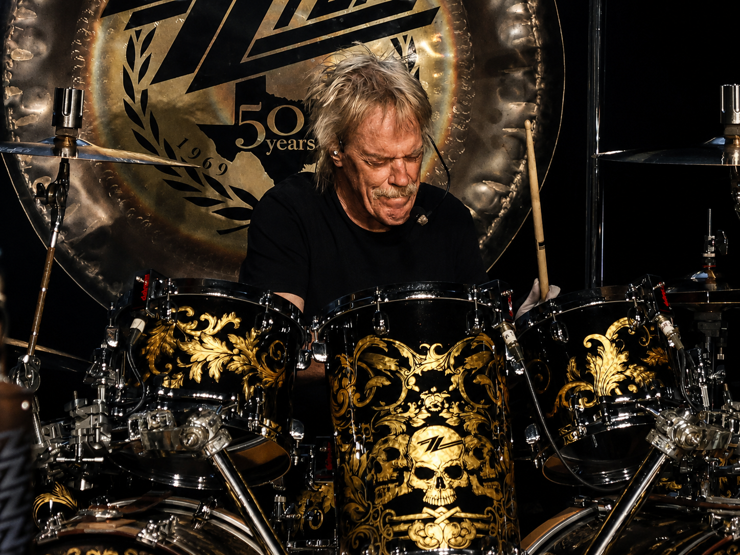 Frank Beard, Drummer Behind ZZ Top’s Signature Groove, Dies at 77