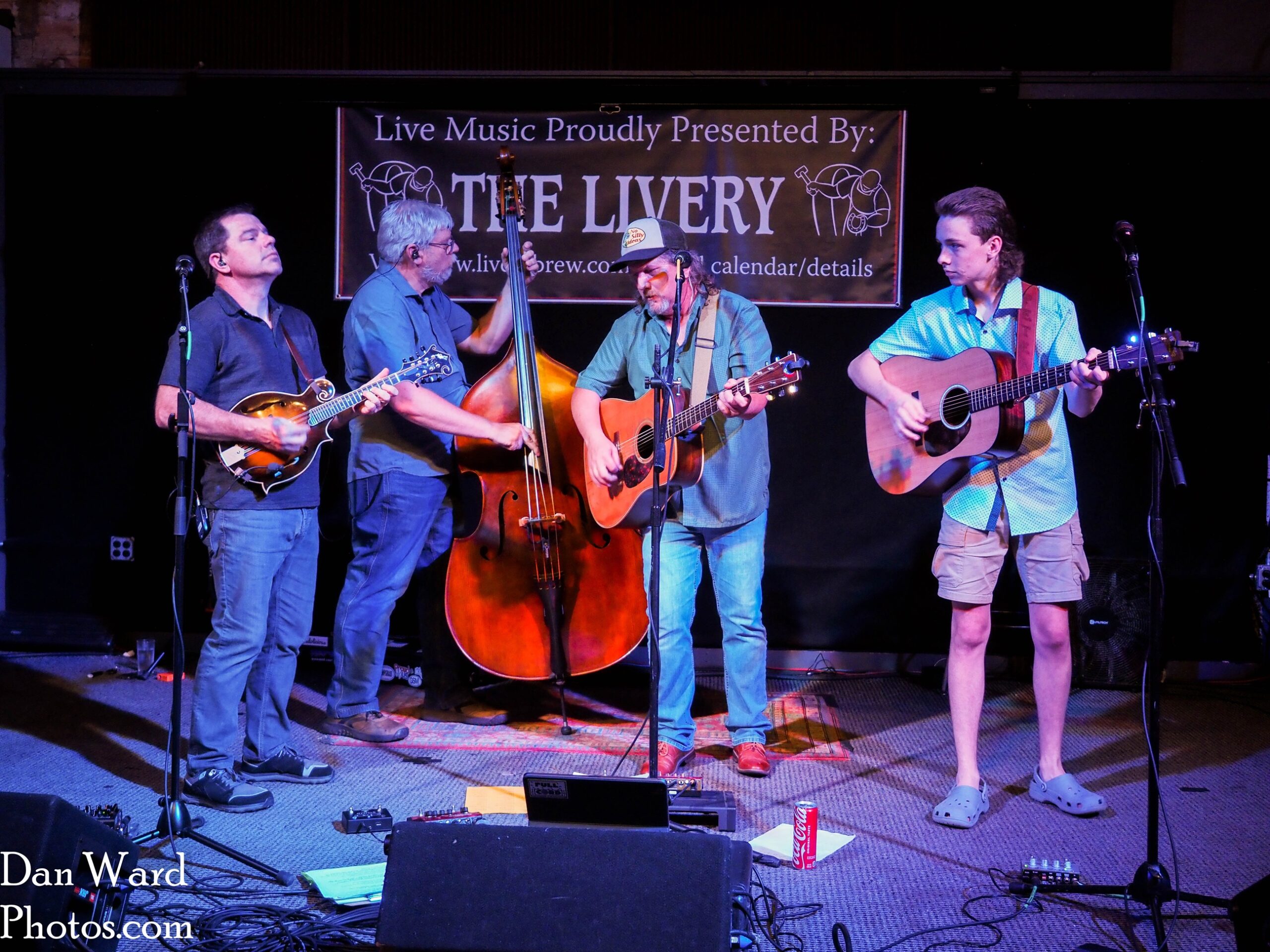Full Cord Brings Downhome Bluegrass Picking to The Livery