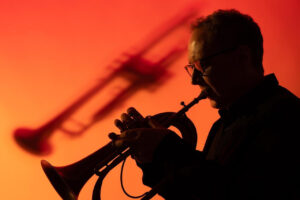 Mark Isham Releases First Solo Album in 15 Years, At the Carousel Club