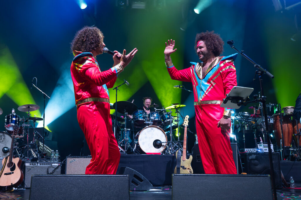 Greg Ormont and Andy Frasco as David Bowie