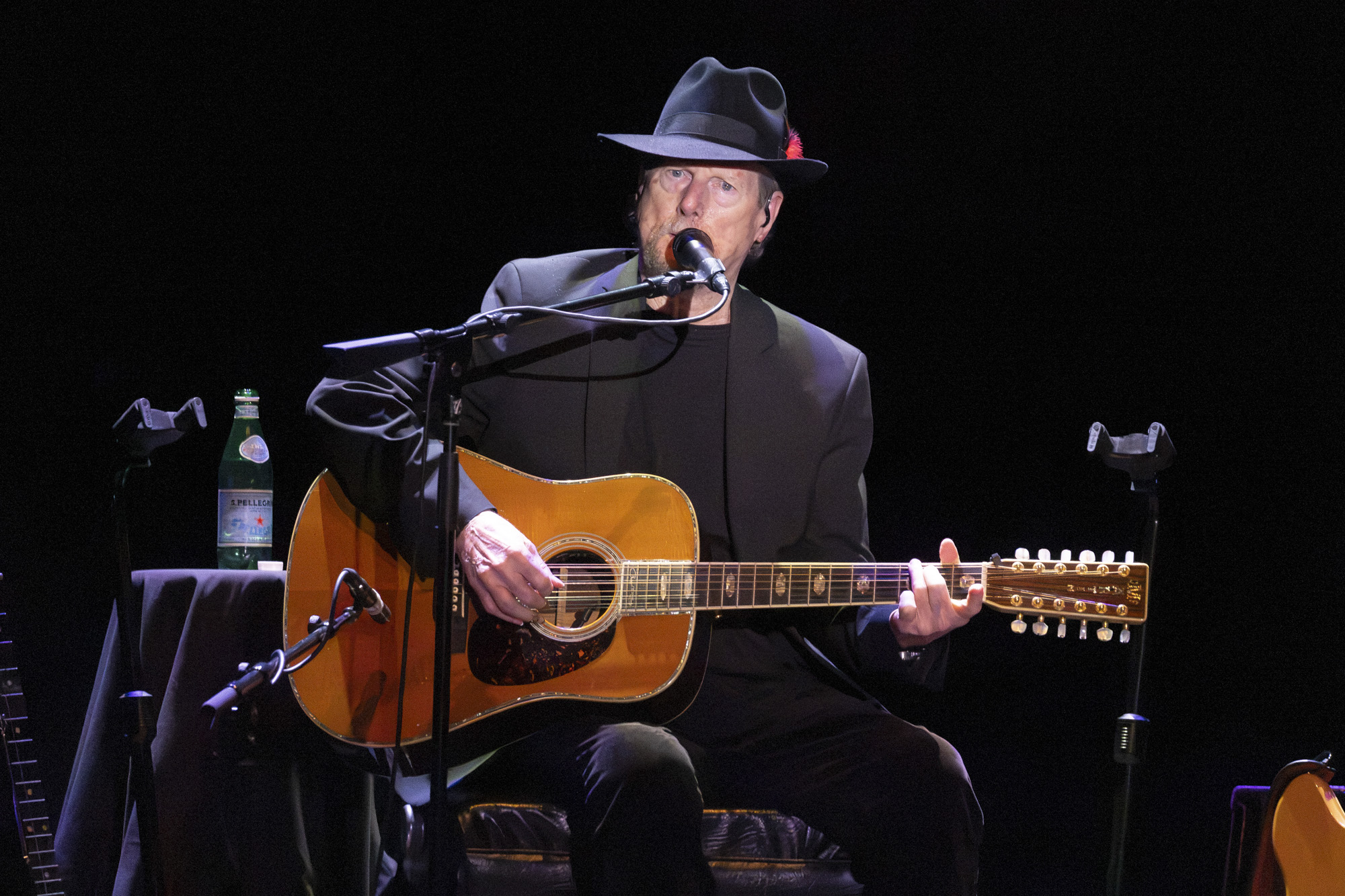 Roger McGuinn’s Rickenbacker Rings Through the Lobero