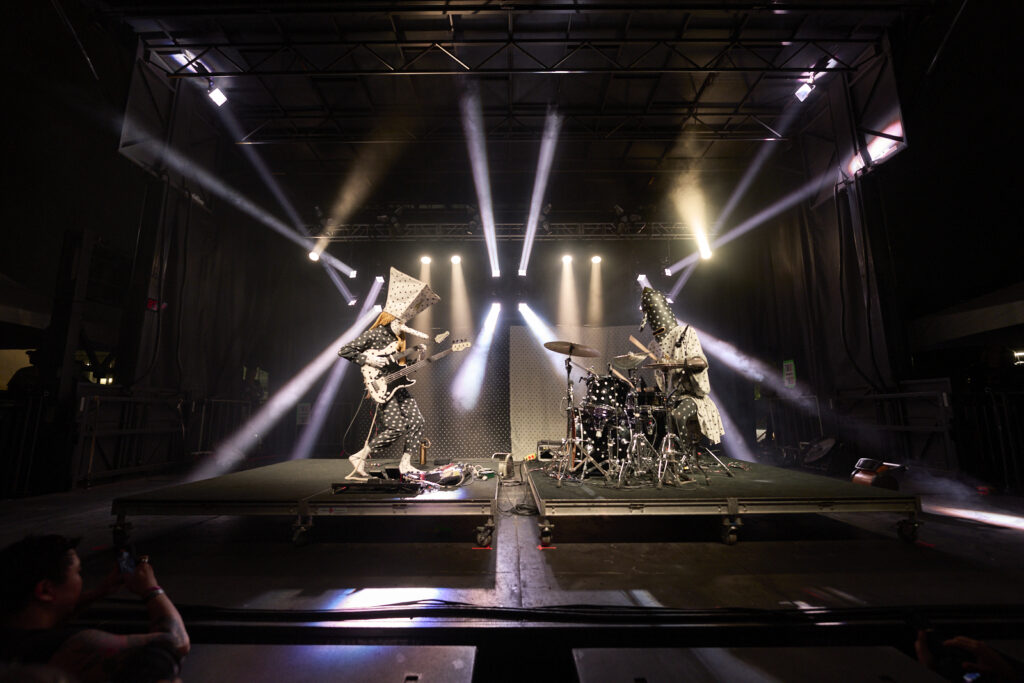 Angine de Poitrine Turn a 40-Minute Set Into the Talk of Iron Blossom