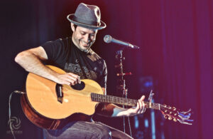 Trace Bundy Brings 18th Annual Acoustic Holiday to Boulder Theater with Andy McKee