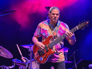 Building King Tut: Leo Elliott on Oteil Burbridge’s Custom Six-String Bass