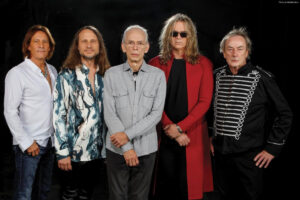 YES Releases Deluxe Edition of AURORA and New “Ariadne” Video